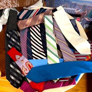 Assortment bundle of 23 ties